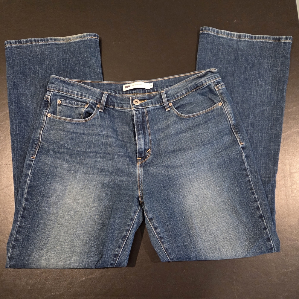Levi's 515 Bootcut Jeans Size 14 Medium Wash Womans - Picture 2 of 11